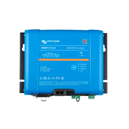Victron Phoenix Smart IP43 24V 25A (1+1) 120-240V Ladegerät